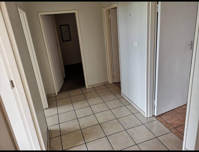 2 BEDROOM APARTMENT TO LET IN CLARENDON